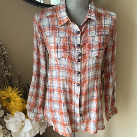 NWT Aratta Plaid Floral Back Long Sleeve Button Down.  Size XS - Picture 2 of 6